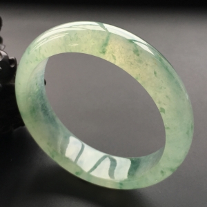 (超值推荐)冰种飘花手镯(58.8mm)