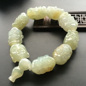 (超值推荐)糯冰种黄翡/飘花罗汉头手链