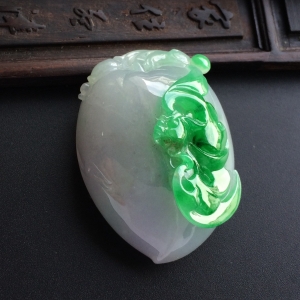 （超值推荐）糯冰种春带彩福瓜挂件