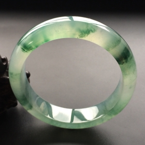 (超值推荐)冰种飘花手镯(55mm)