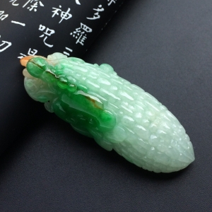 （超值推荐）糯冰种淡三彩苦尽甘来挂件