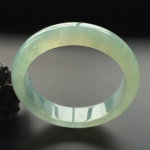 (超值推荐)冰种晴水手镯(58mm)