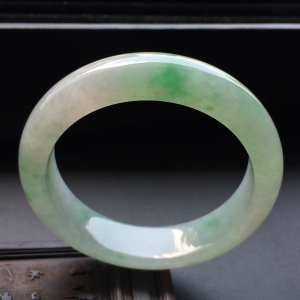 （超值推荐）糯冰种飘花手镯（57.2mm）