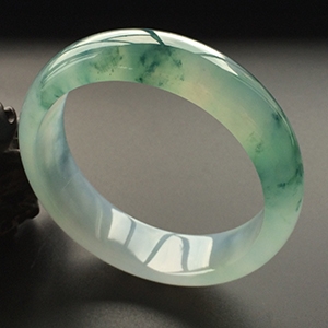 (超值推荐)冰种飘花手镯(58.6mm)