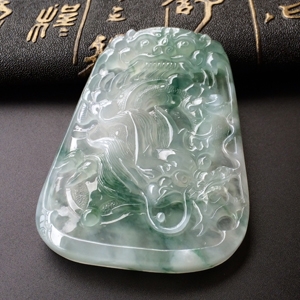 (超值推荐)冰种飘花龙牌挂件