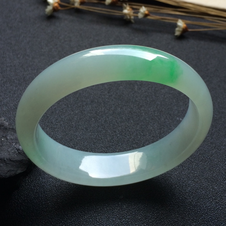 （超值推荐）糯冰种飘翠贵妃镯（55.4mm-48.1mm）