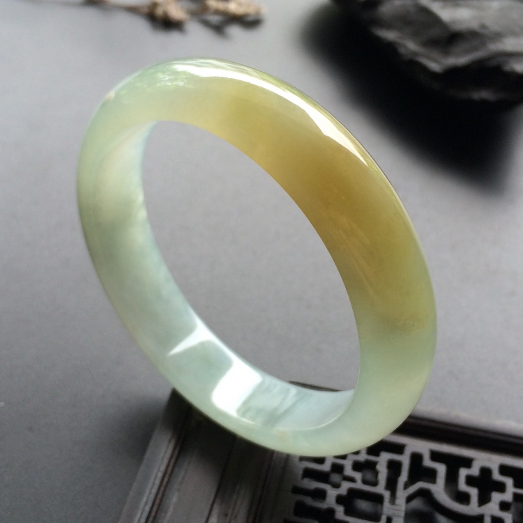 （超值推荐）糯冰种晴水黄翡贵妃镯（56mm-50.6mm）