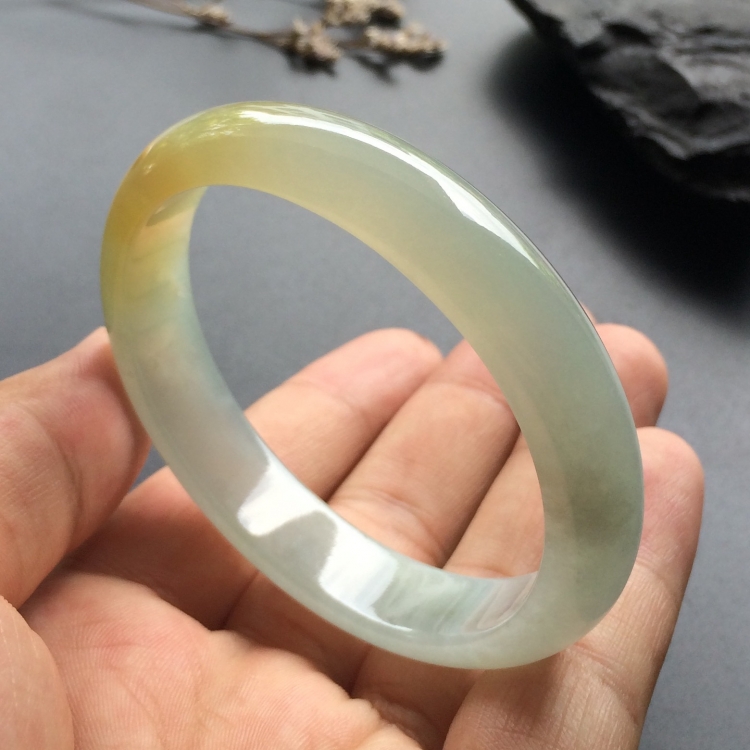 （超值推荐）糯冰种晴水黄翡贵妃镯（56mm-50.6mm）
