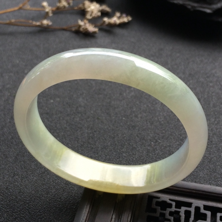 （超值推荐）糯冰种黄翡贵妃镯（55mm-49mm）