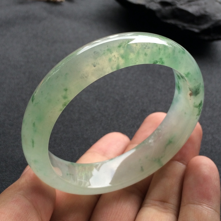 （超值推荐）冰种飘花手镯（57.9mm）