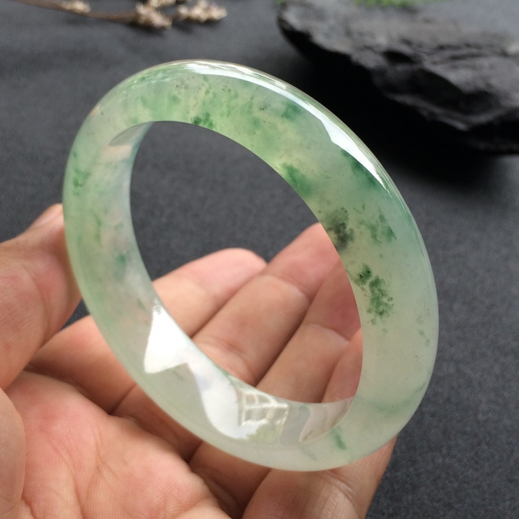 （超值推荐）冰种飘花手镯（57.9mm）