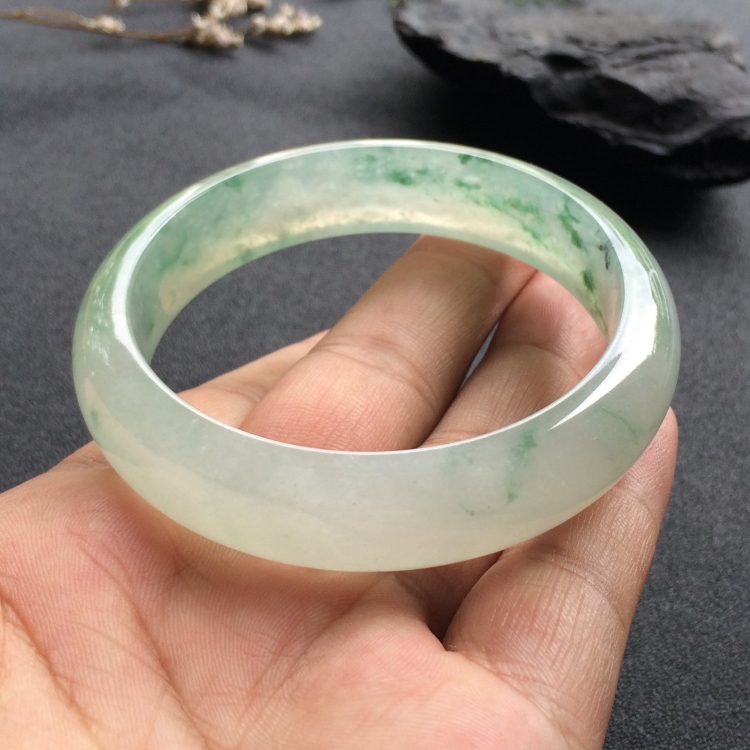 （超值推荐）冰种飘花手镯（57.9mm）