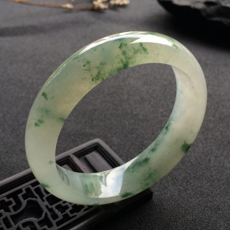 （超值推荐）冰种飘花手镯（58mm）