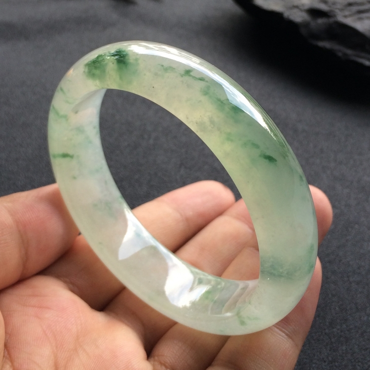 （超值推荐）冰种飘花手镯（57.9mm）