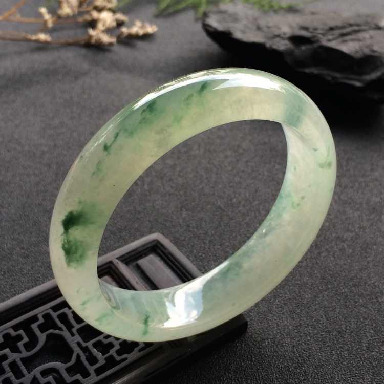 （超值推荐）冰种飘花手镯（57.9mm）