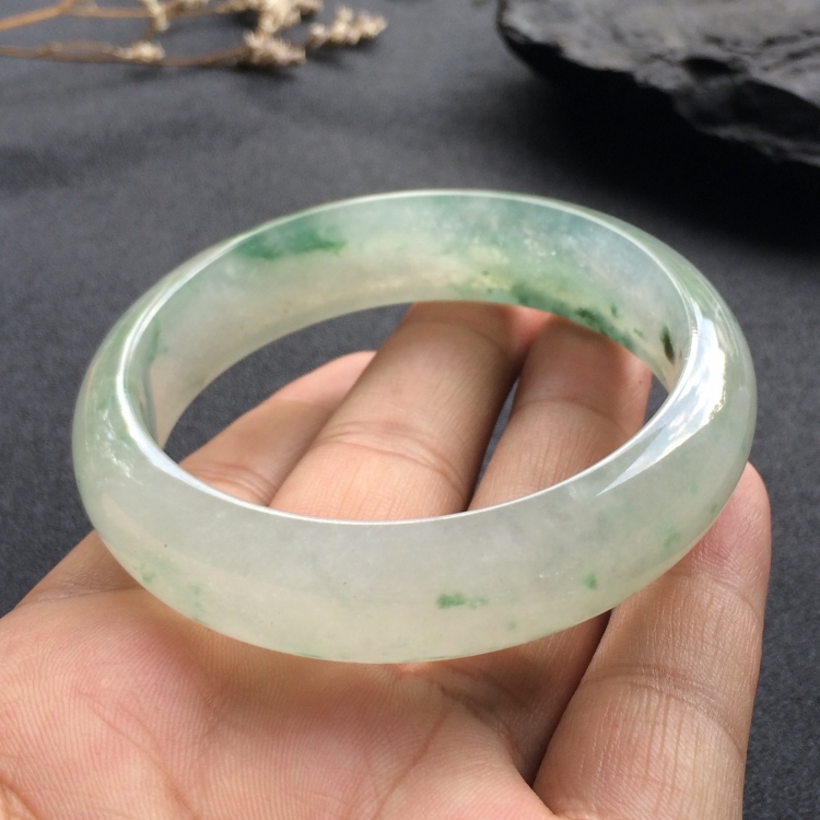 （超值推荐）冰种飘花手镯（57.9mm）