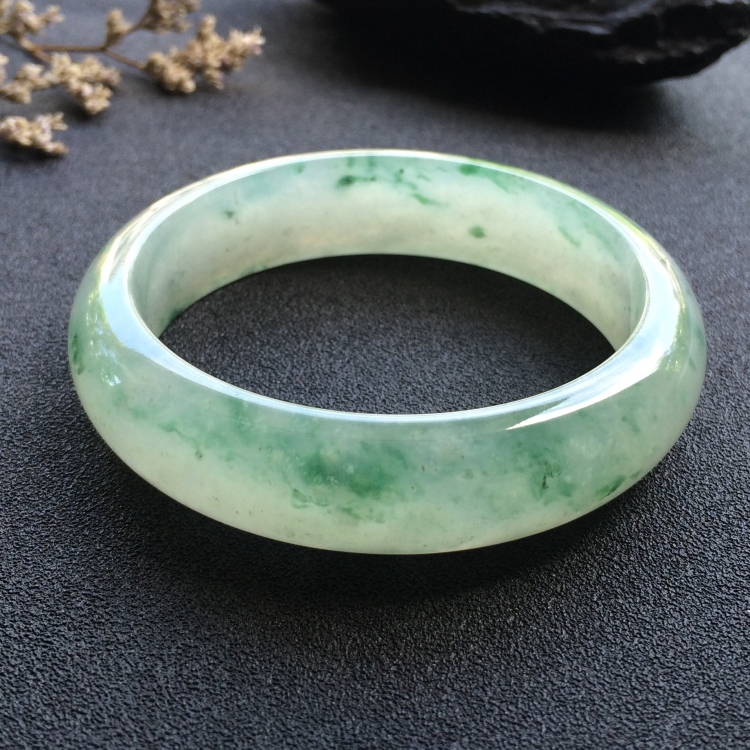 （超值推荐）冰种飘花手镯（56.8mm）