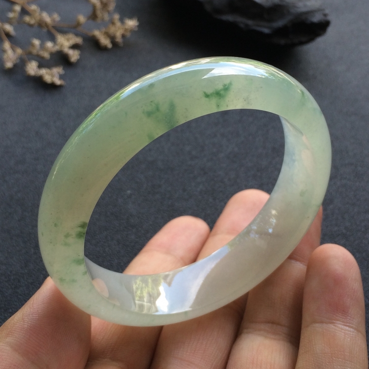 （超值推荐）冰种飘花手镯（57.9mm）