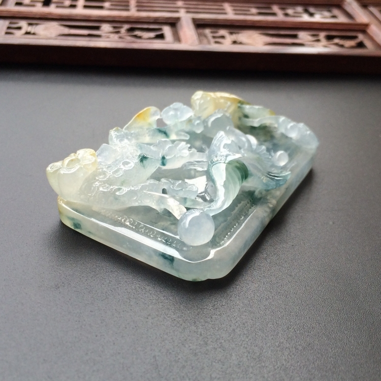 (超值推荐)冰种飘花略带黄翡喜上眉梢挂件