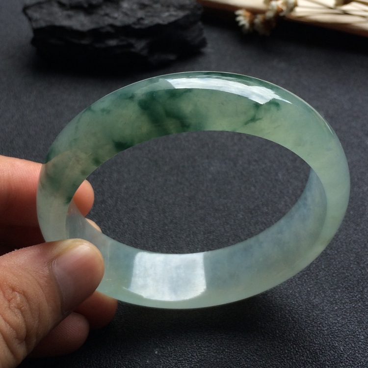 （超值推荐）冰种飘花手镯（58.5mm）
