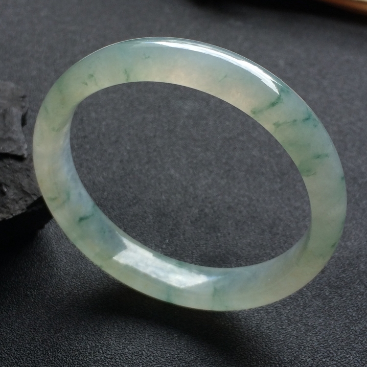 （超值推荐）冰种飘花手镯（58.3mm）