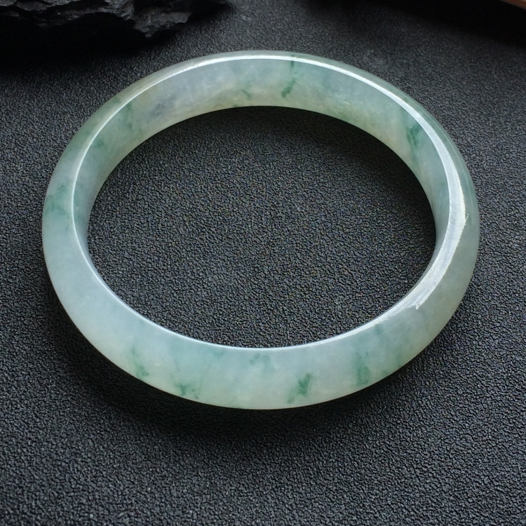 （超值推荐）冰种飘花手镯（58.3mm）