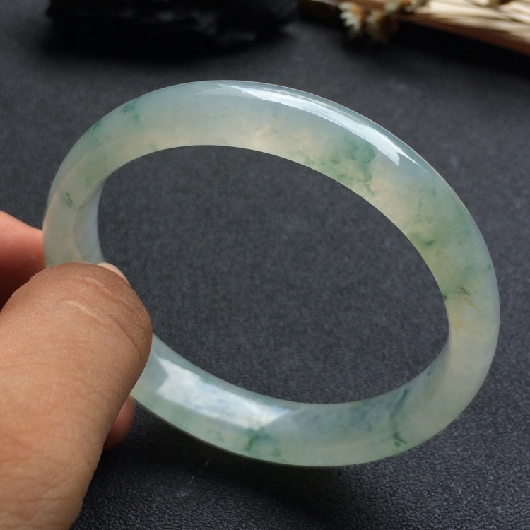 （超值推荐）冰种飘花手镯（58.3mm）