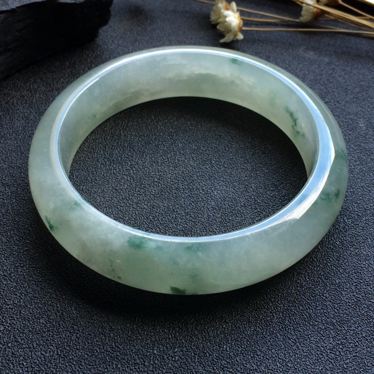 （超值推荐）冰种飘花手镯（57.8mm）
