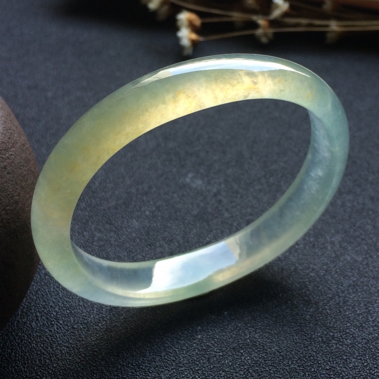 （超值推荐）冰种淡黄翡贵妃镯（54.4mm-44mm）