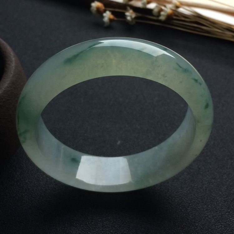 （超值推荐）冰种飘花手镯（55.6mm）