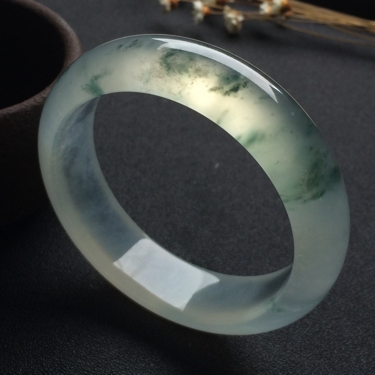 （超值推荐）冰玻种飘花手镯（58mm）