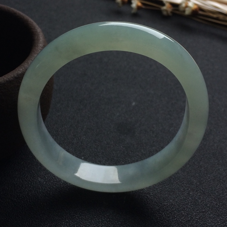 （超值推荐）糯冰种晴水贵妃镯（56.1mm-50.1mm）