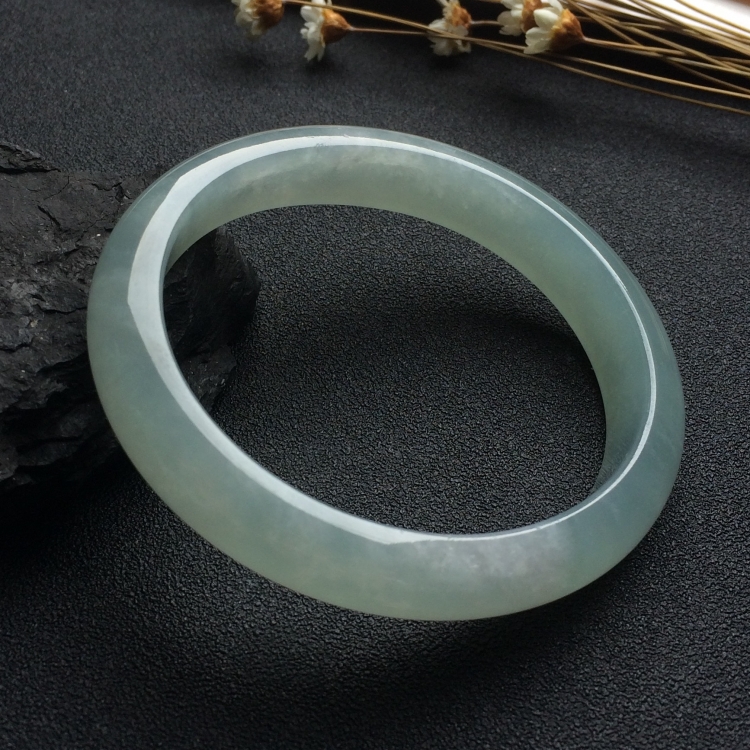 （超值推荐）糯冰种晴水贵妃镯（56.1mm-50.1mm）