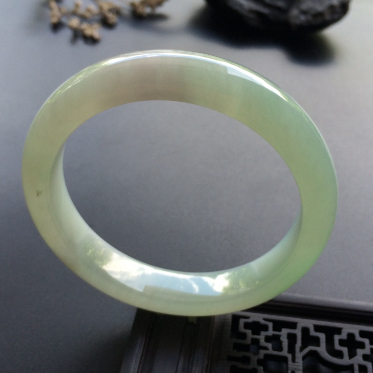 （超值推荐）糯冰种晴水手镯（55mm）