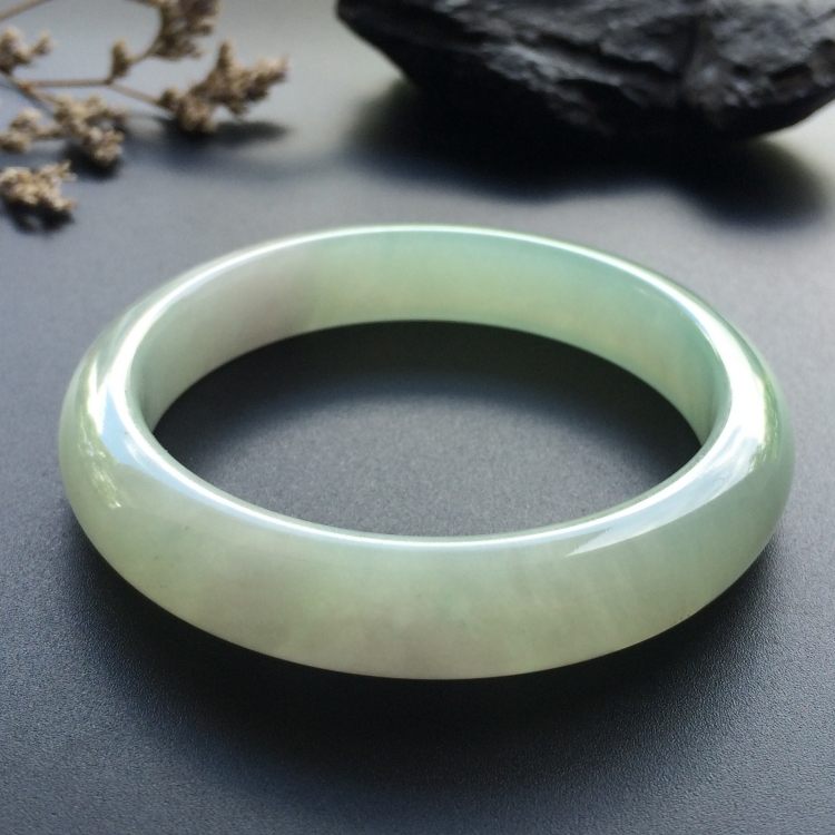 （超值推荐）糯冰种晴水手镯（55mm）