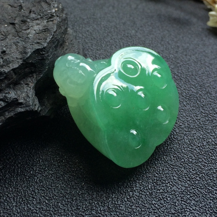 （超值推荐）糯冰种晴水连生贵子挂件
