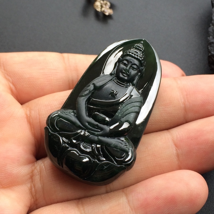 （超值推荐）冰种墨翠释迦牟尼挂件
