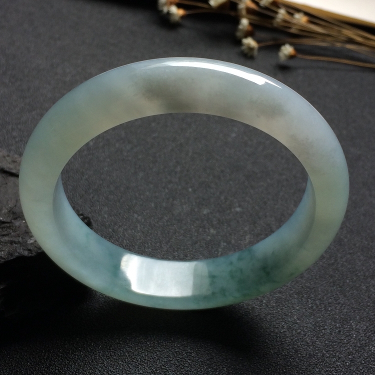（超值推荐）冰种飘花手镯（57mm）