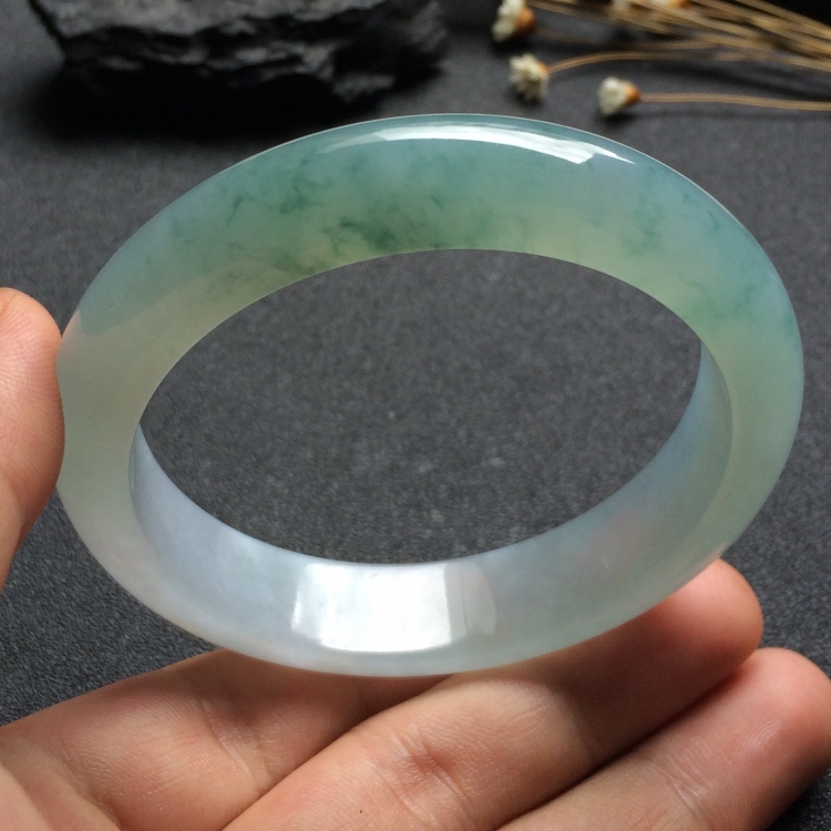 （超值推荐）冰种飘花手镯（57mm）