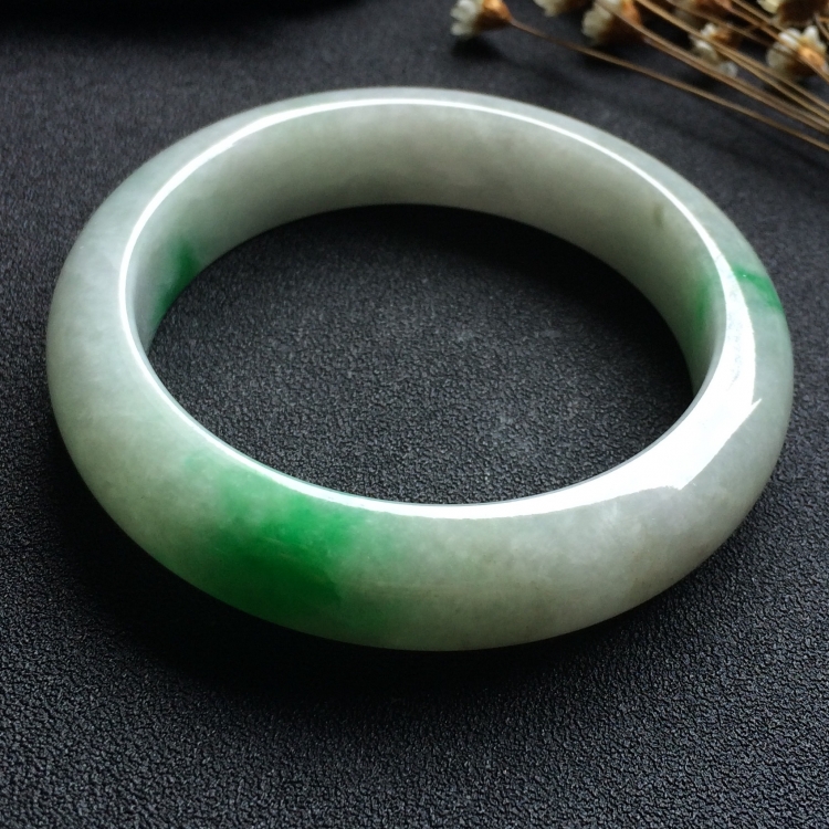 （超值推荐）糯冰种飘翠手镯（58mm）