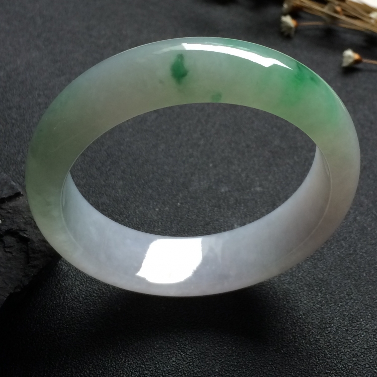 （超值推荐）糯冰种飘翠手镯（55.9mm）
