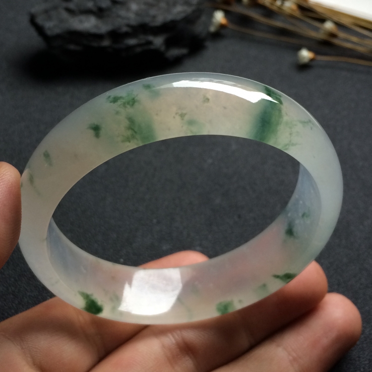 （超值推荐）冰种飘花手镯（56.7mm）