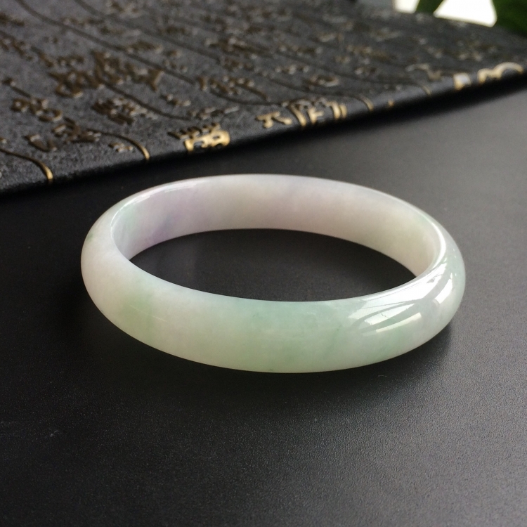 (超值推荐)糯冰种淡紫罗兰略飘花贵妃镯(59.5mm-51.3mm)