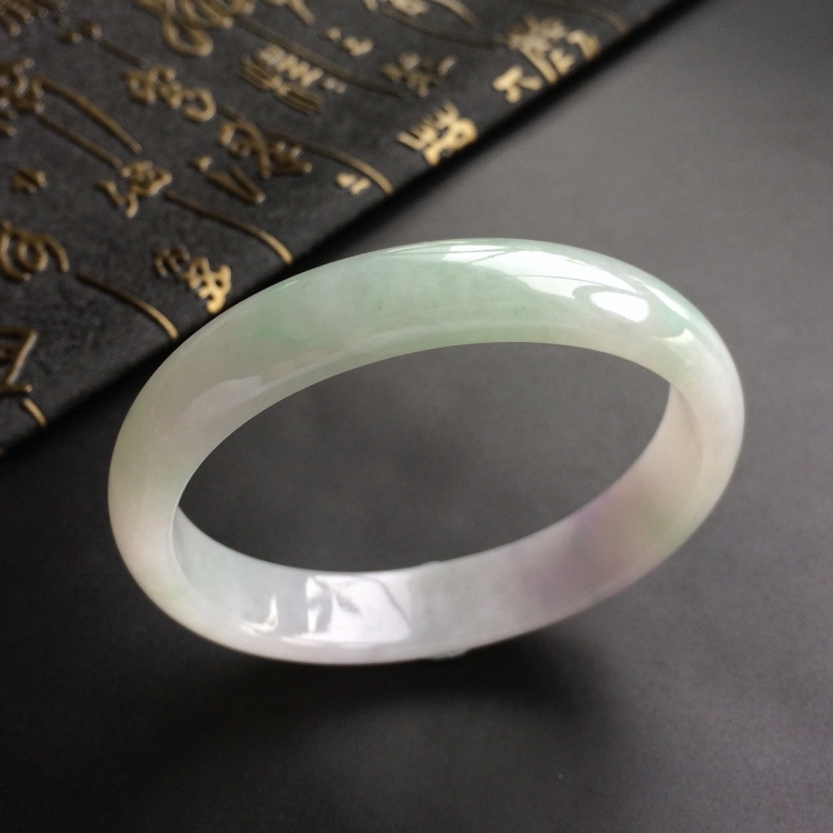 (超值推荐)糯冰种淡紫罗兰略飘花贵妃镯(59.5mm-51.3mm)