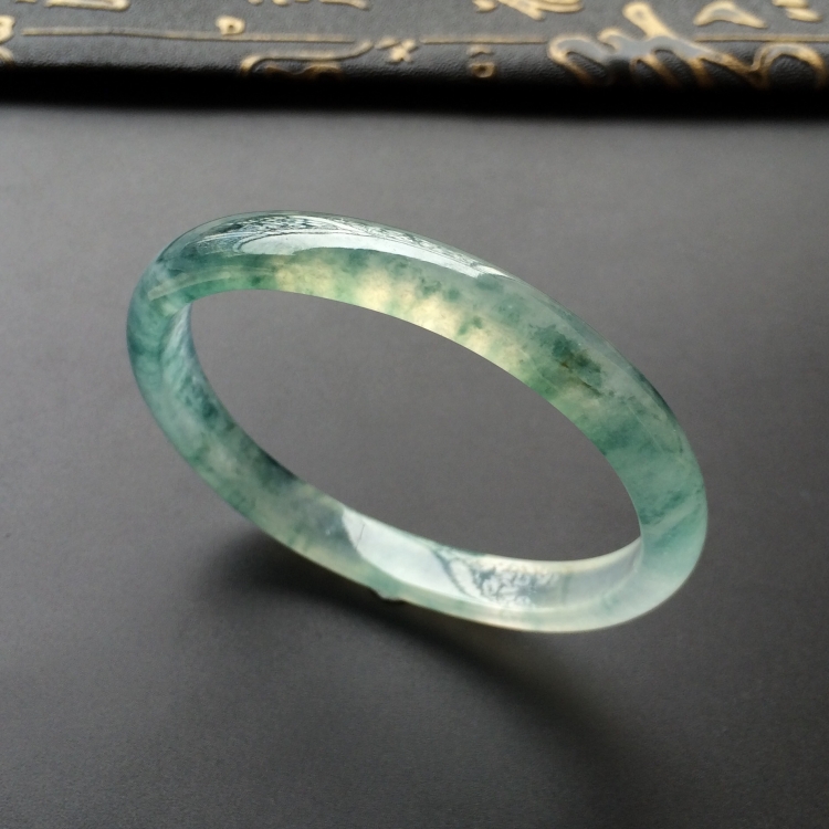 (超值推荐)冰种飘花贵妃手镯(57.5mm-48.1mm)