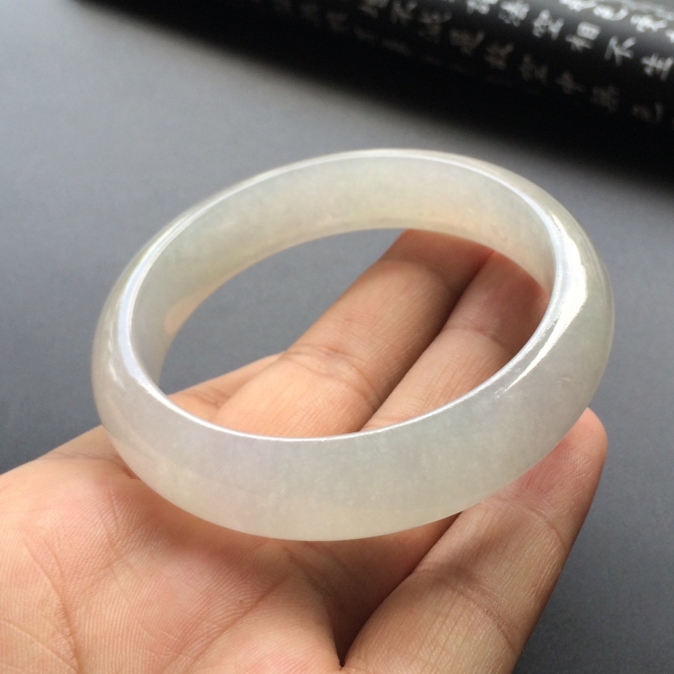 (超值推荐)冰种淡晴水手镯(57.1mm)