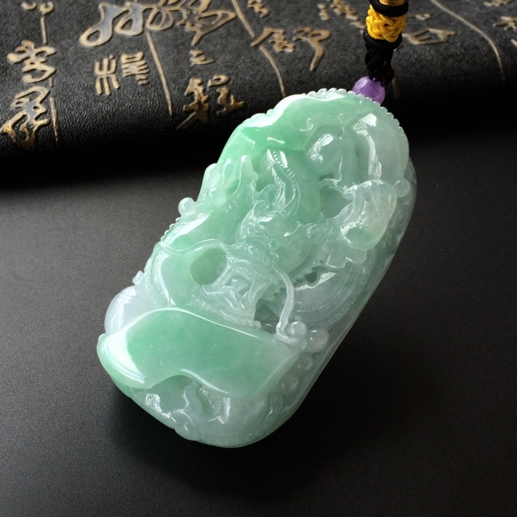 (超值推荐)糯冰种豆色龙牌挂件