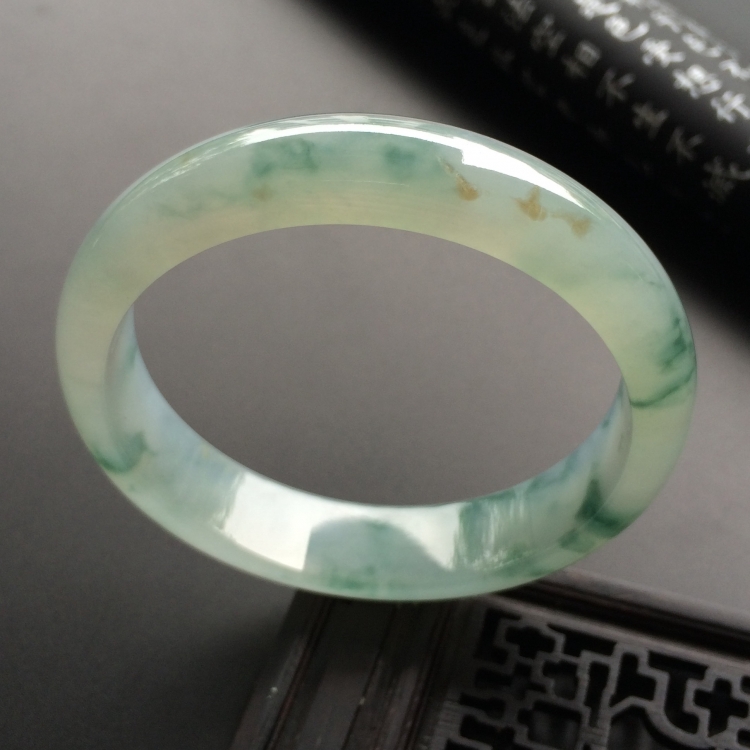 （超值推荐）糯冰种飘花手镯（57.2mm）