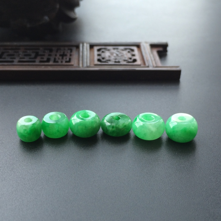 (超值推荐)糯冰种翠色路路通挂件(一批走)