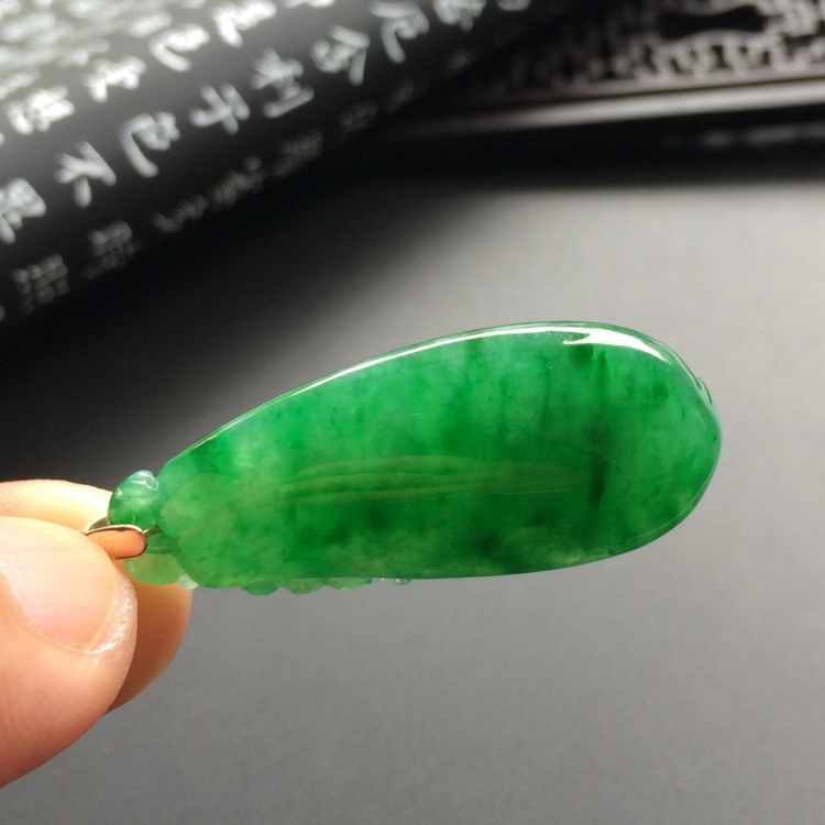 （超值推荐）糯冰种深绿福瓜挂件